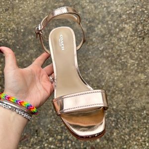 Gorgeous Like New Coach Rose Gold Sexy Silver Studded Balls Chunky Heel